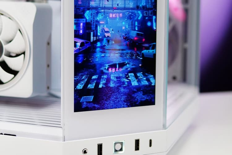 HYTE + battlerigs Y7 Touch