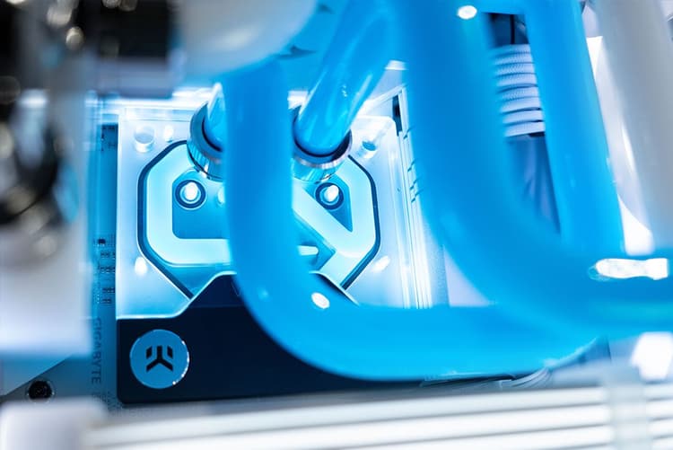 HYTE-artline-white-Y70TI