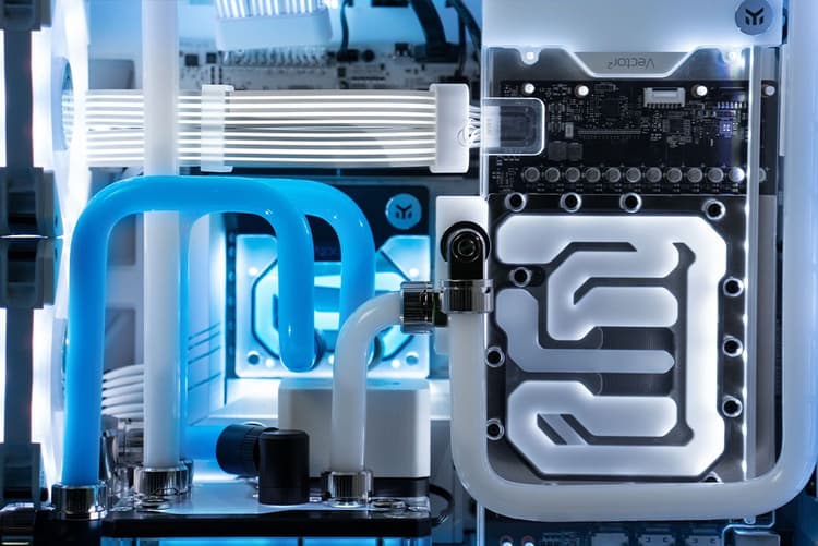 HYTE-artline-white-Y70TI